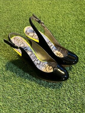 Unworn Sam Edelman Mallory Black Patent Slingback Pumps Yellow Accents Size 8.5